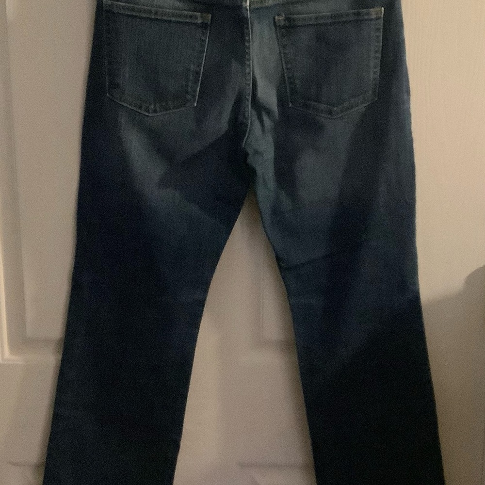 GAP Premium Curvy Straight Jean, size 8/29. - Picture 9 of 10